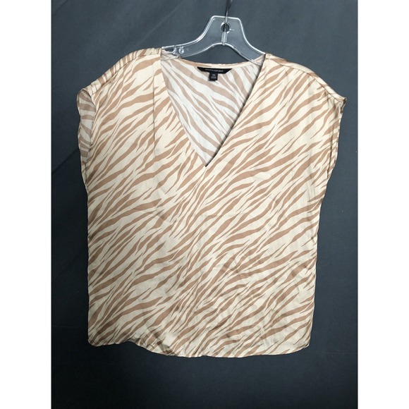 Banana Republic Tops - BANANA REPUBLIC zebra print Satin top Womens size XS Short Sleeve Career V-neck